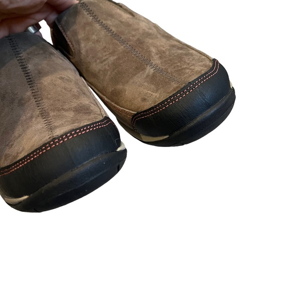 L.L. Bean Split Toe Slip On Suede Mule - Picture 8 of 13